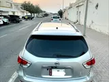 Nissan Pathfinder 2014 - Full Option - 4 Wheel Drive
